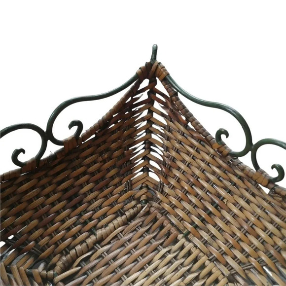 Wicker Iron Square Basket Rustic - Picture 3 of 8